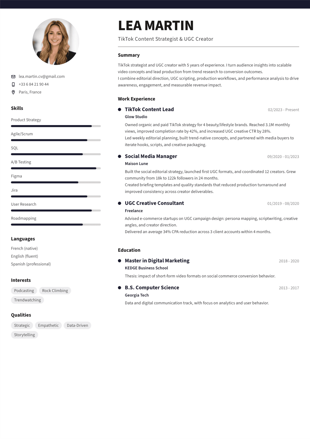 Navy professional CV template